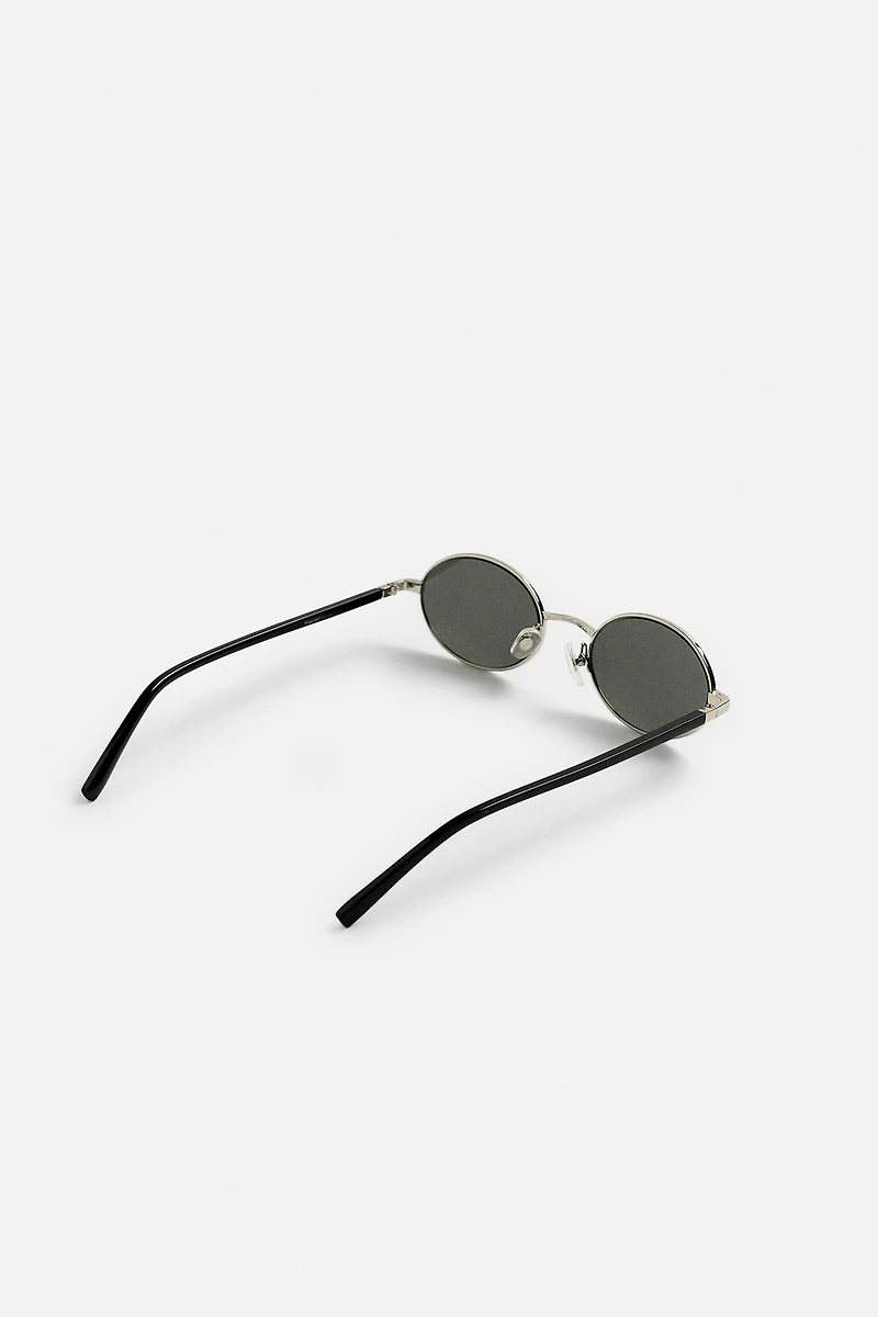 LUNETTES DE SOLEIL OVALES