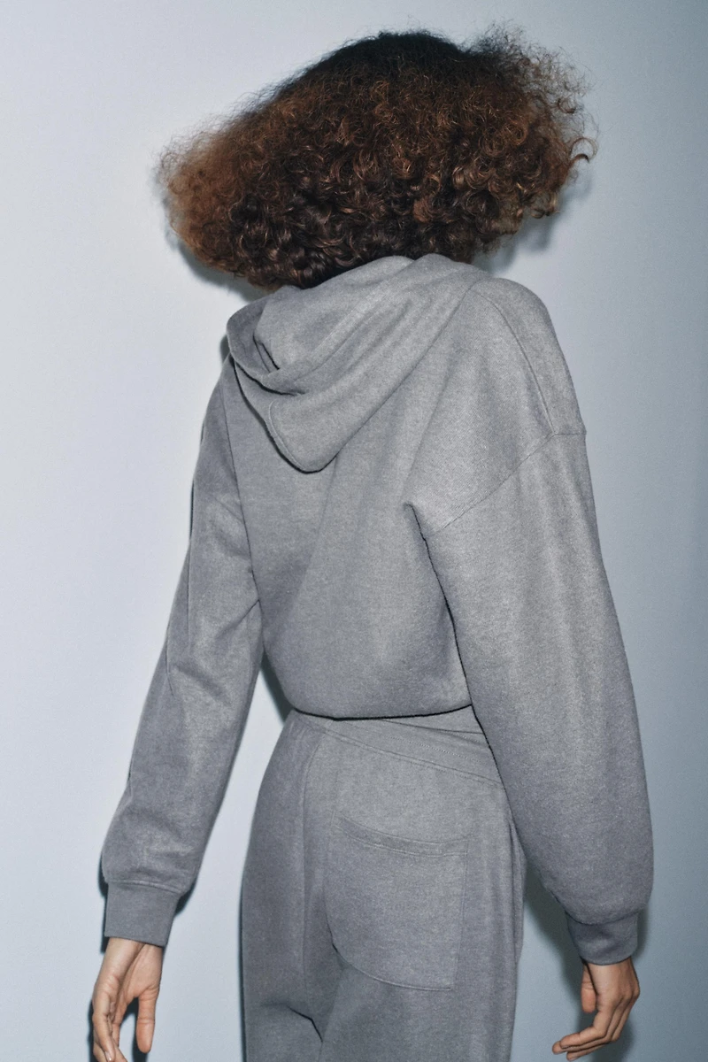 SWEAT À CAPUCHE CÔTELÉ DOUX