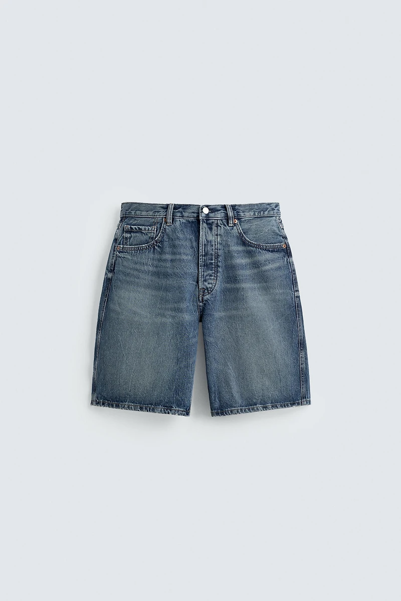 STRAIGHT FIT DENIM SHORTS