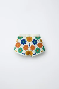 KNIT CROCHET FLORAL SHORTS