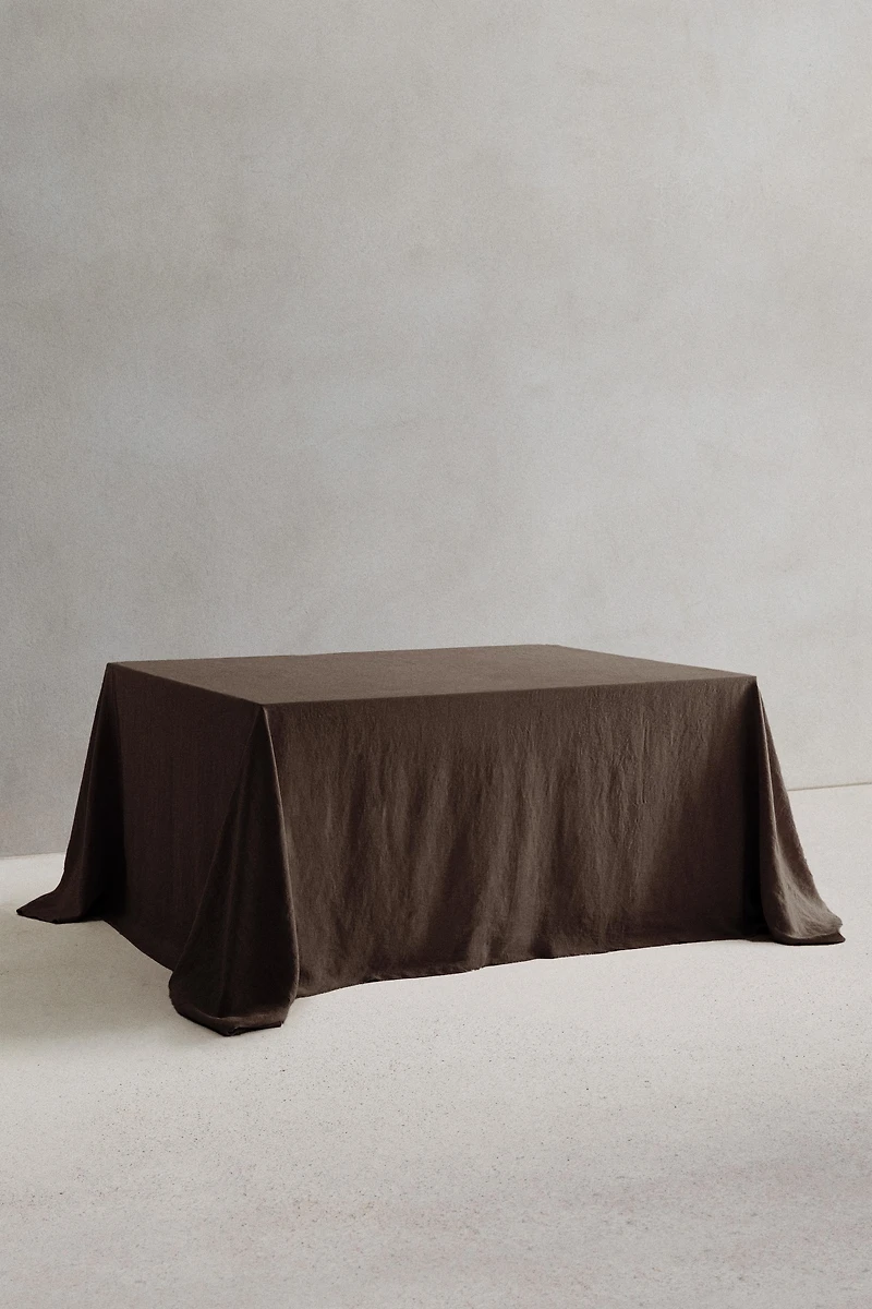 TABLECLOTH 01