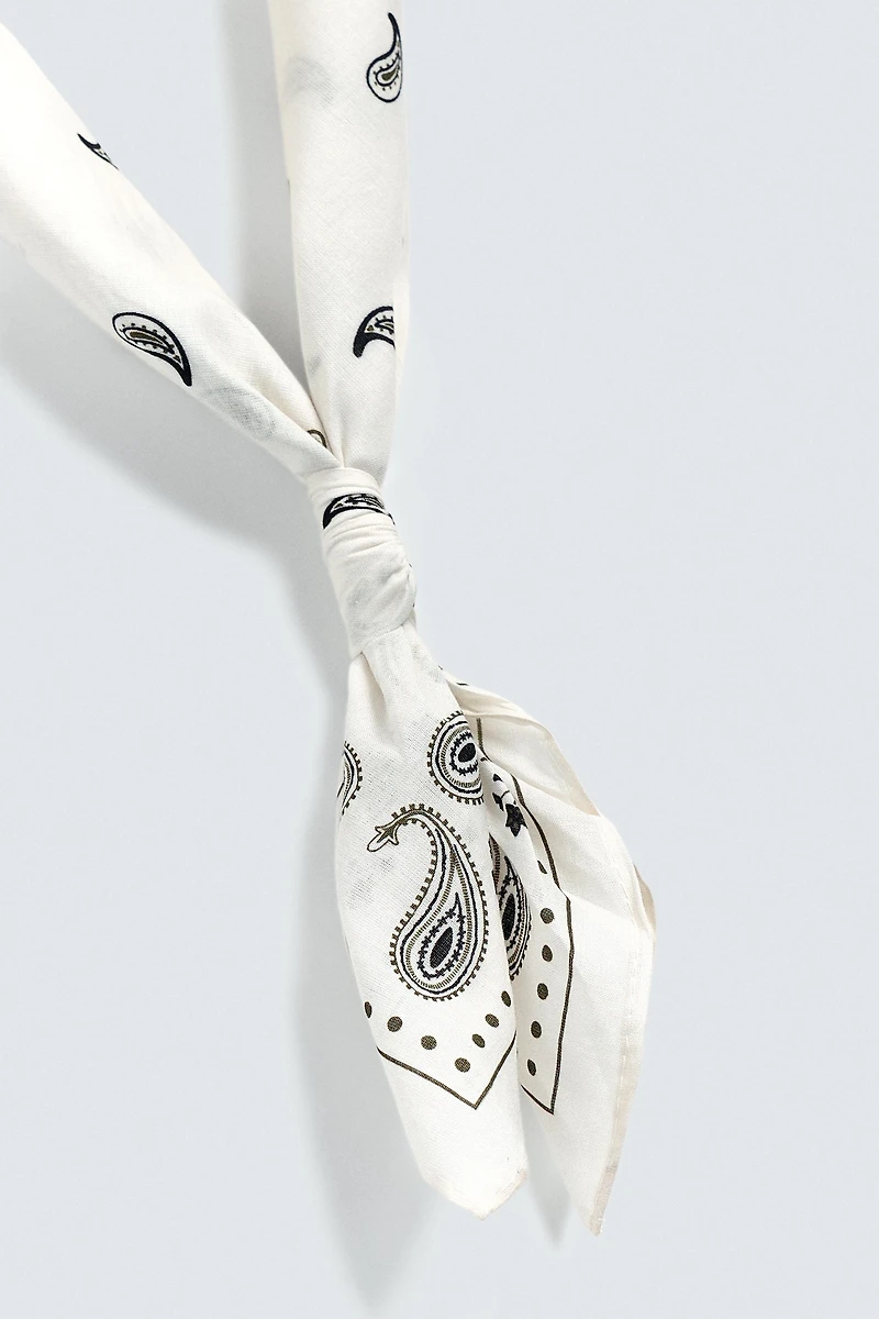 PAISLEY PRINT BANDANA