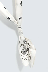 PAISLEY PRINT BANDANA