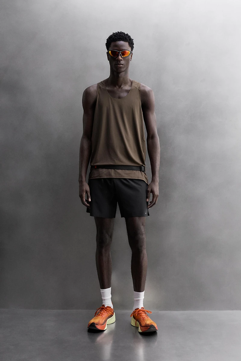 LIGHTWEIGHT RUNNING TANK TOP