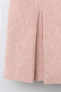 PLEATED KNIT SKIRT