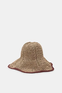 CONTRAST BUCKET HAT