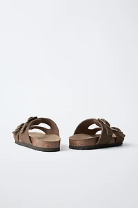 STORIEZ - LEATHER BUCKLE SANDALS