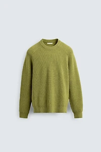 RIBBED TEXTURED SWEATER