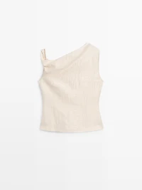 Asymmetric top with knot detail