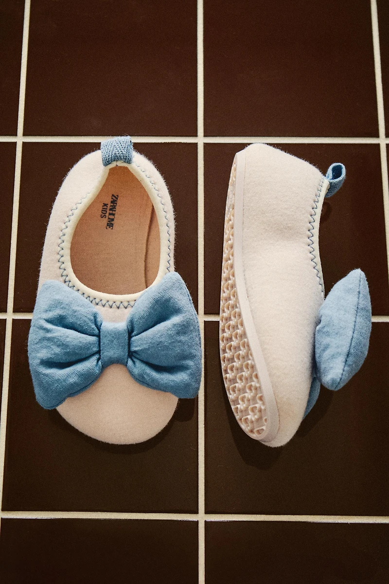BALLET FLATS WITH BOW