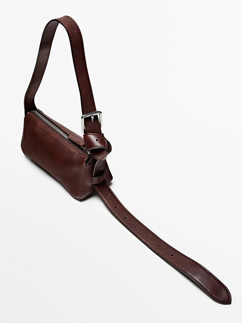 Petit sac boucle en cuir nappa