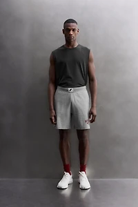 EMBROIDERED SIDE STRIPE 9" SHORTS