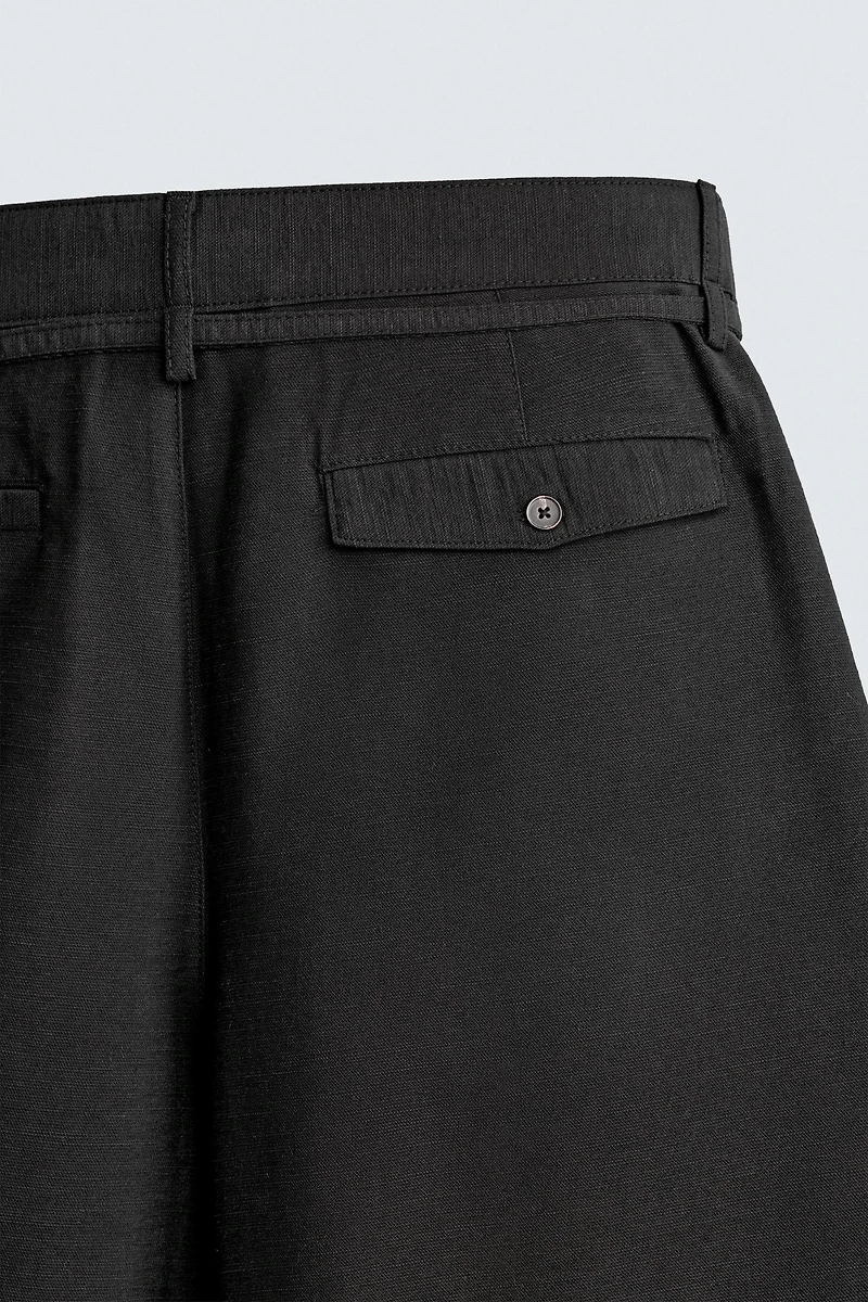 RELAXED FIT BELTED PLEATED SHORTS