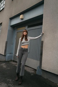 TRF HIGH-WAISTED CROPPED FLARE JEANS