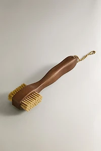 WOODEN GOLF BRUSH