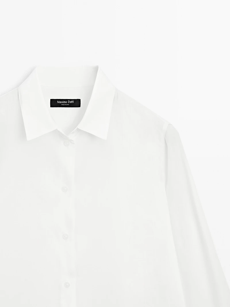 Flowing shirt with collar