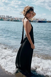 SATIN EFFECT MIDI HALTER DRESS