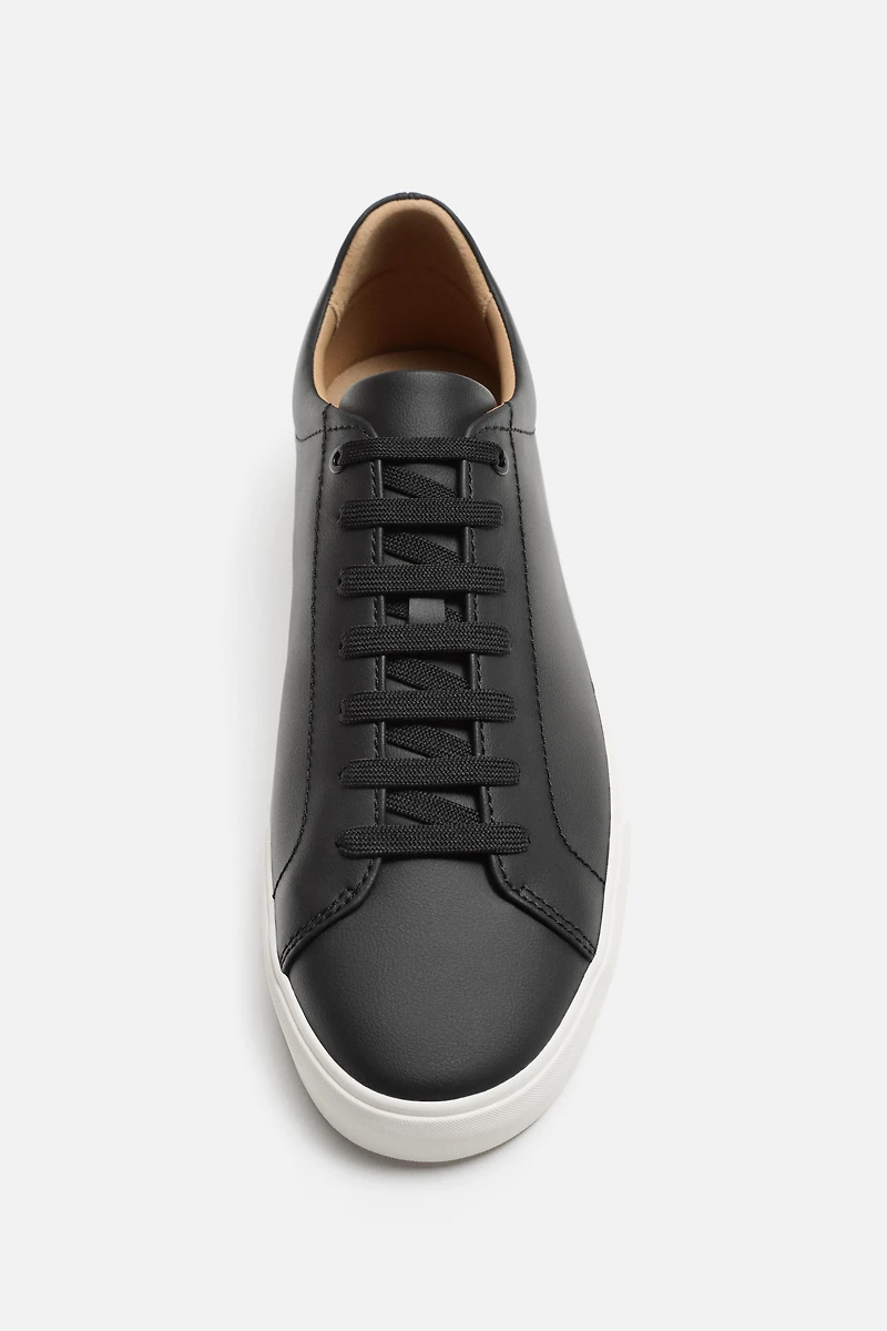 BASIC SNEAKERS