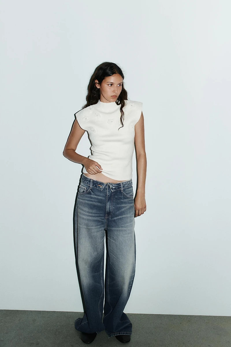 EMBOSSED FLORAL JEWEL TOP