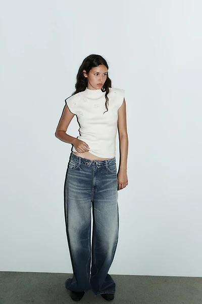EMBOSSED FLORAL JEWEL TOP