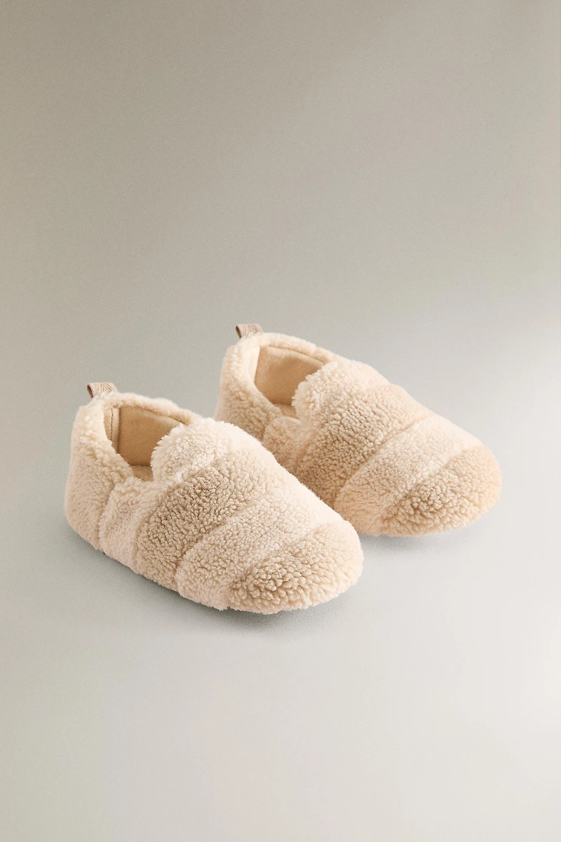 CHILDREN'S FAUX SHEARLING SLIPPERS