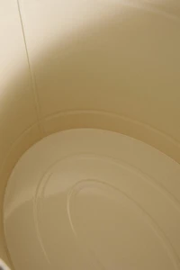 LACQUERED METAL TUB