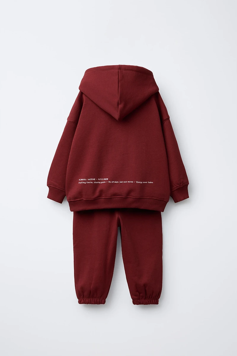 ENSEMBLE DE JOGGING SWEAT ET PANTALON AVEC INSCRIPTION