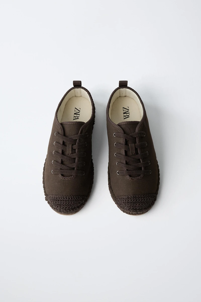 ESPADRILLES À LACETS
