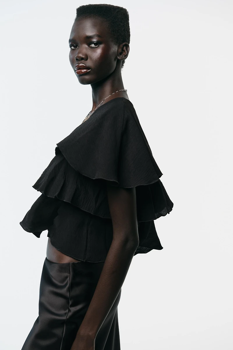 RUFFLED CAPE TOP