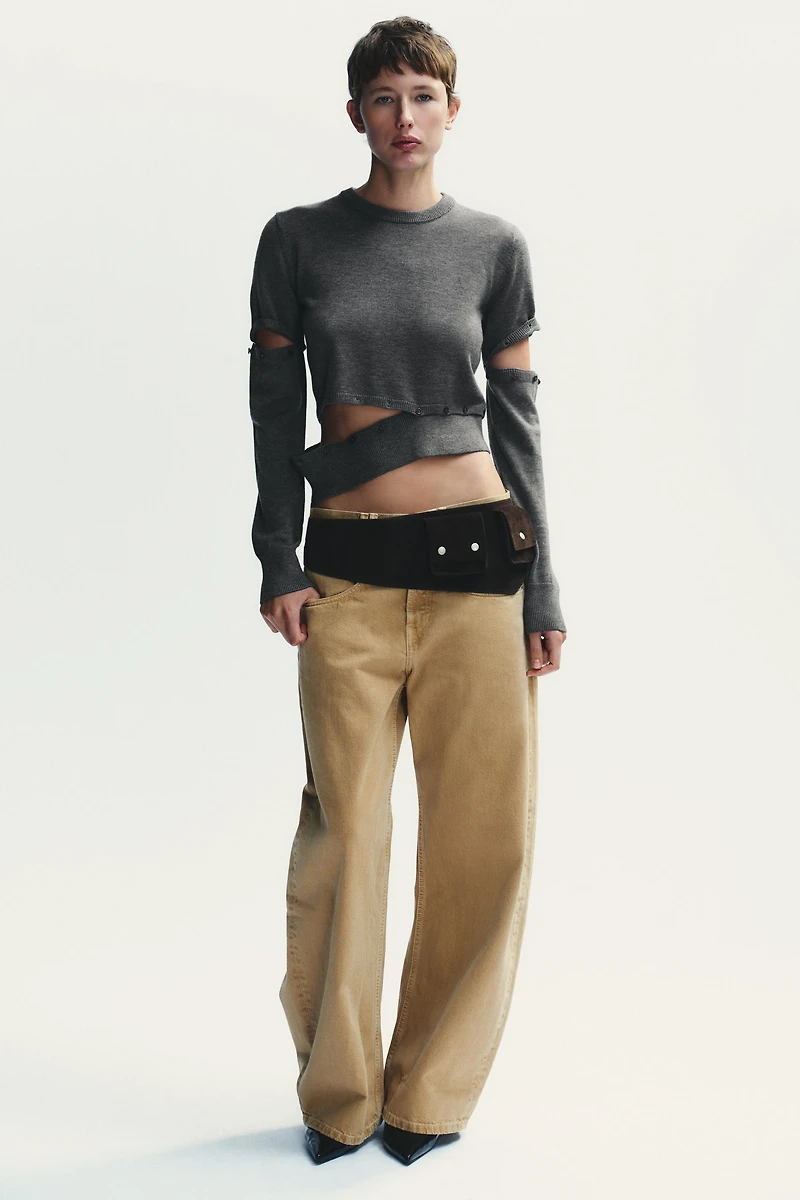 BUTTON KNIT DETACHABLE SWEATER