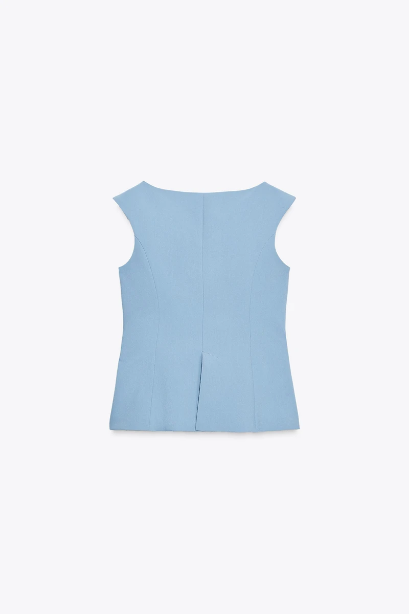 FITTED VEST