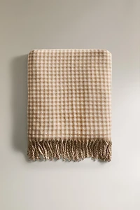 CHECK BLANKET WITH FRINGING