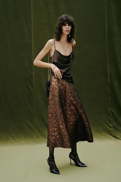 SHINY JACQUARD CAPE SKIRT