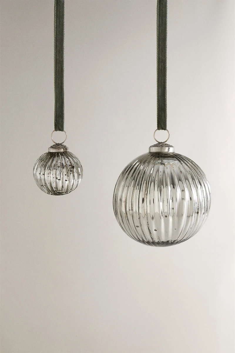 STRIPED BALL CHRISTMAS TREE ORNAMENT