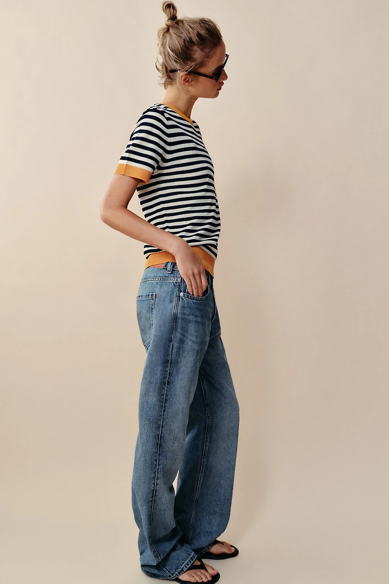 TOP EN MAILLE À RAYURES