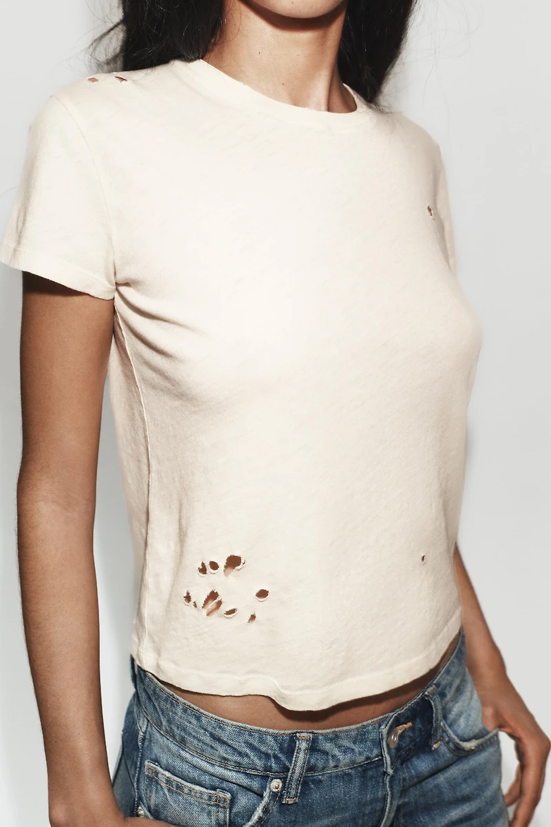 RIPPED SHORT SLEEVE T-SHIRT