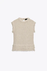 TEXTURED KNIT FRINGED TOP