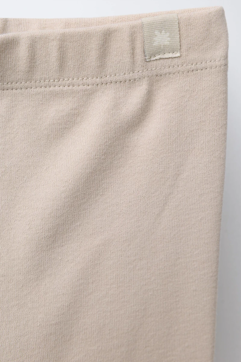 LEGGING BASIQUE ÉTIQUETTE