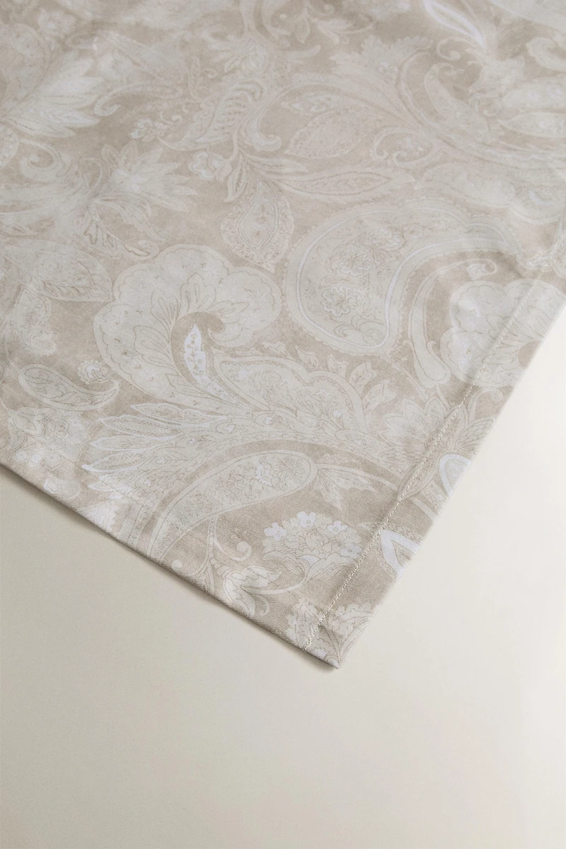 PAISLEY PRINT RESIN-COATED TABLECLOTH