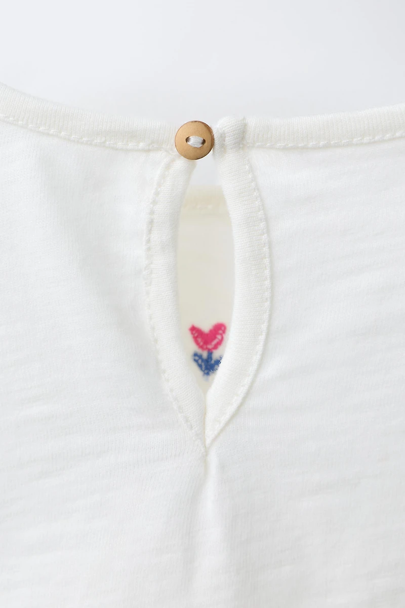 EMBROIDERED FLORAL T-SHIRT