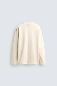 HEAVYWEIGHT LONG SLEEVE T-SHIRT WITH STUD