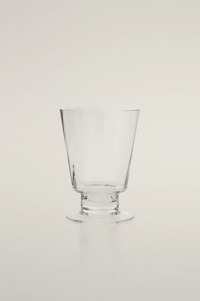 LOW GLASS WITH LINE EFFECT