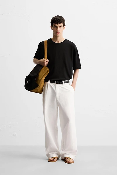 CONTRAST EMBROIDERY T-SHIRT
