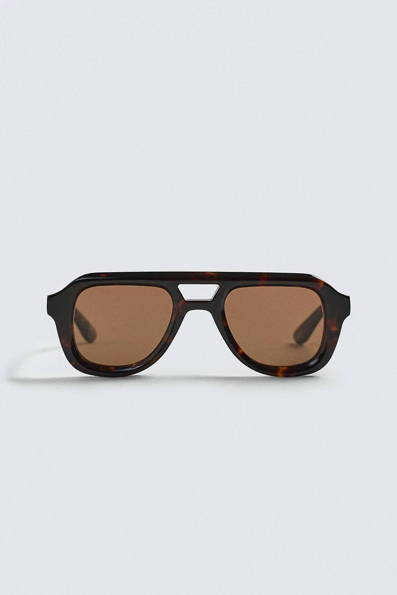 OVAL SUNGLASSES
