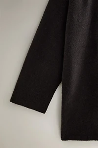 CASHMERE TURTLENECK SWEATER