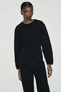 PLEATED INTERLOCK TOP