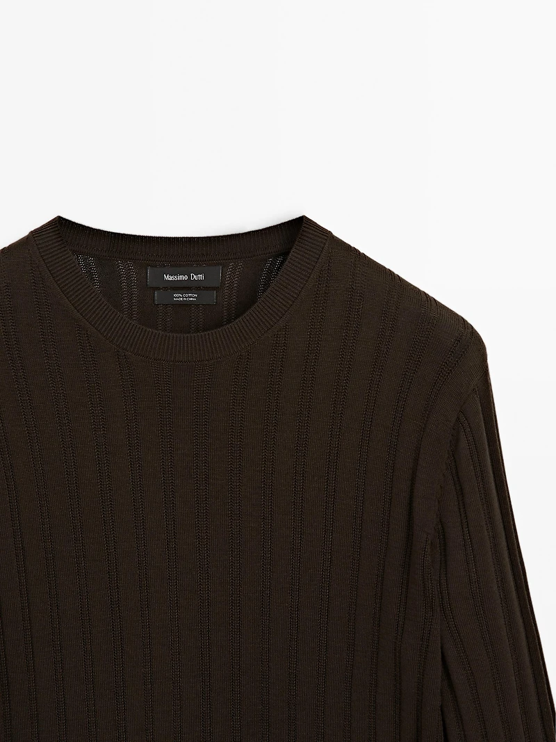 Textured round neck sweater