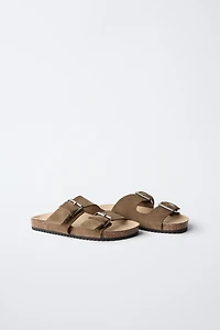 SANDALES EN CUIR