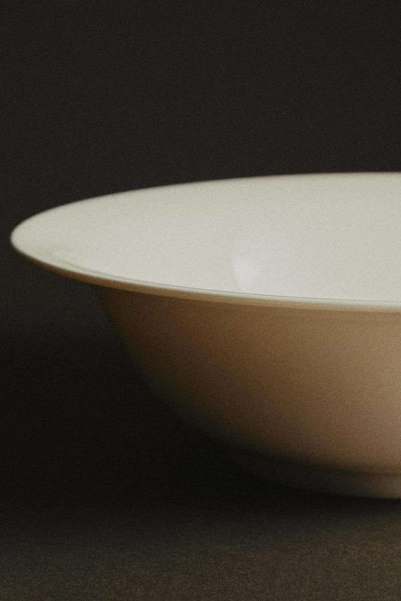 CERAMIC BATHROOM BOWL