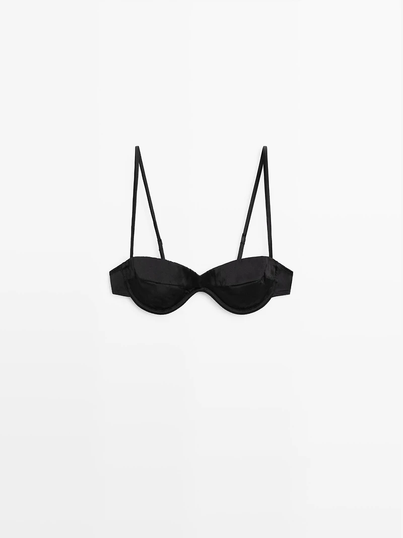 Bandeau top with underwire and seam detail